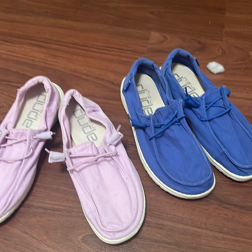 2 pair hey dude